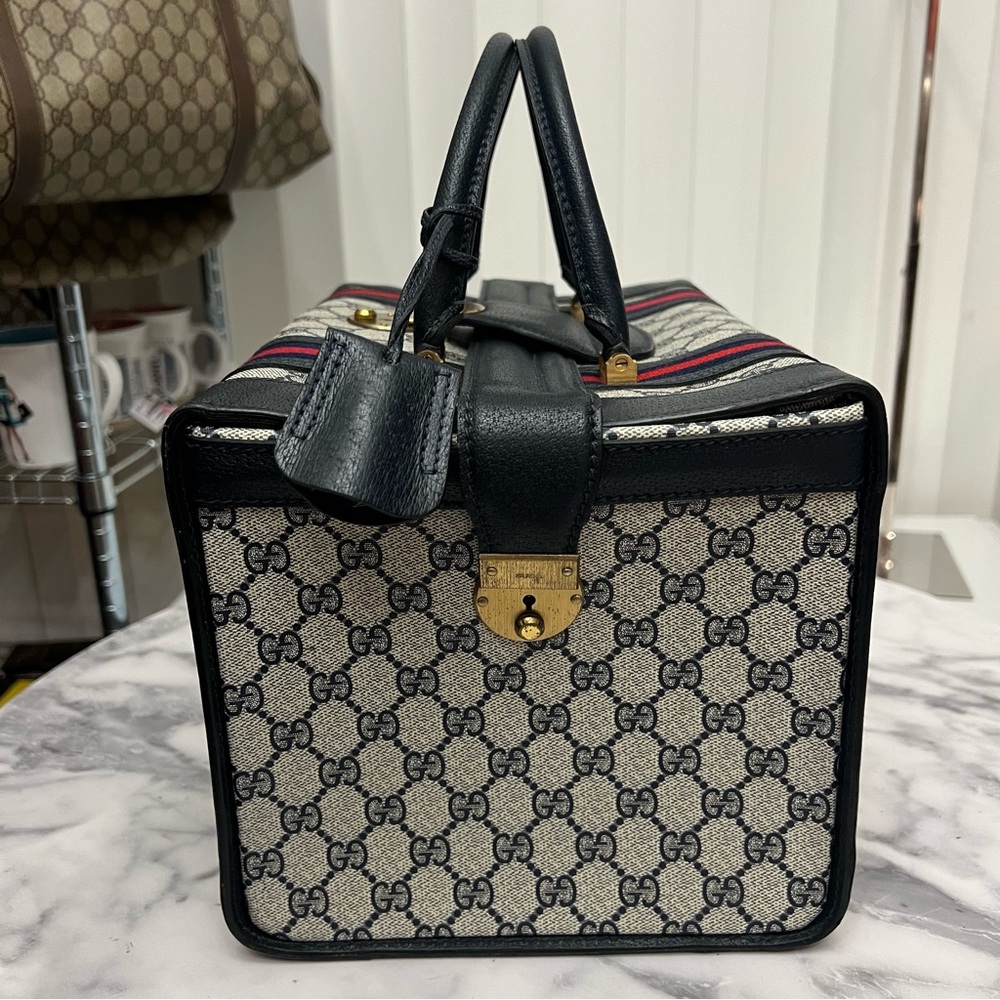 Vintage Gucci | Navy Train Case Luggage Bag - Picture 12 of 17